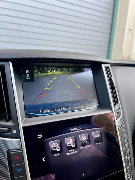 Infiniti Q50 (2014) REPREZENTATIVNÍ SEDAN TOP VÝBA - fotka 21 z 29