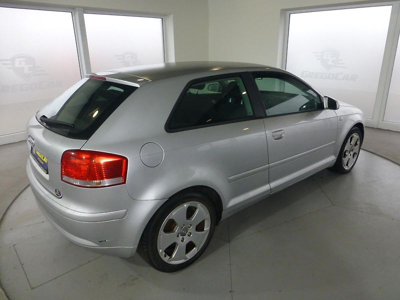 Audi A3 (2008) 2,0TDI*QUATTRO**ALU KOLA**DIGI - fotka 6 z 20