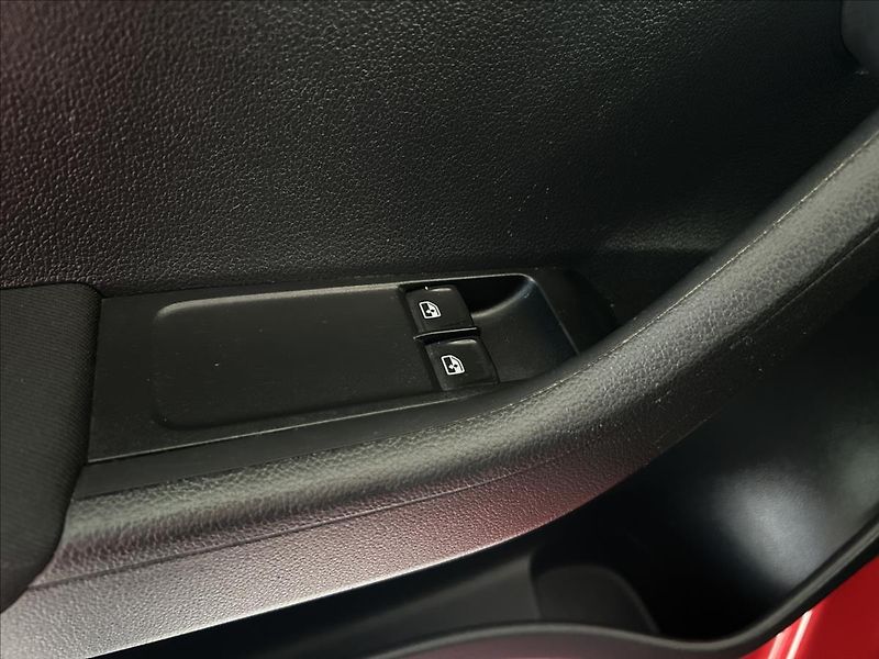 Škoda Fabia 1,0   TSI 70kW,SERVISKA - fotka 7 z 18