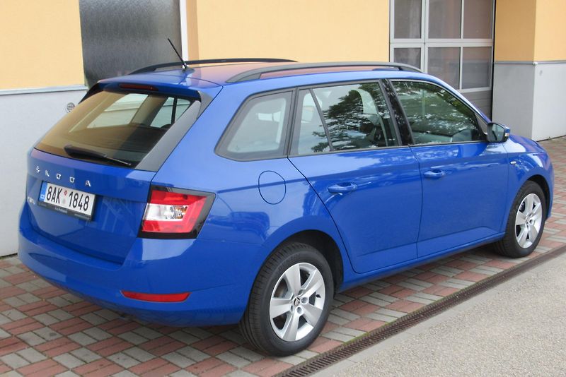 Škoda Fabia 1.0 TSi KLIMA VYHŘ. SEDADLA - fotka 5 z 25