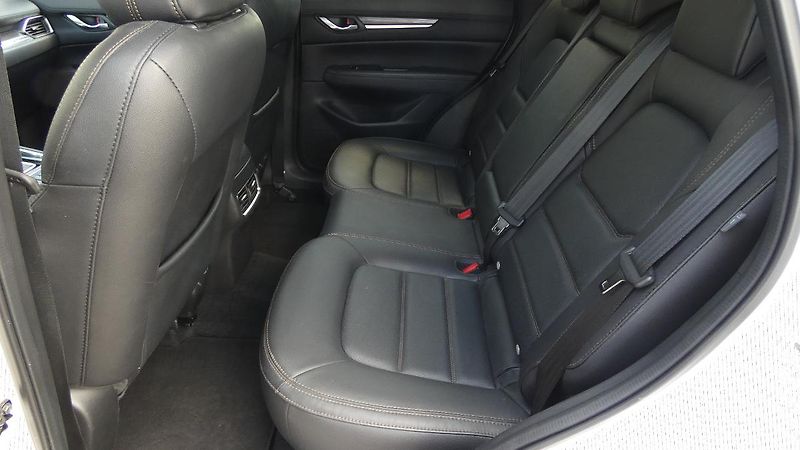 Mazda CX-5 2.5 Skyactiv AWD aut. Revoluti - fotka 18 z 24
