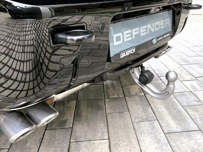 Land Rover Defender (2026) 110 V8 P425 X-DYNAMIC HSE - fotka 8 z 35