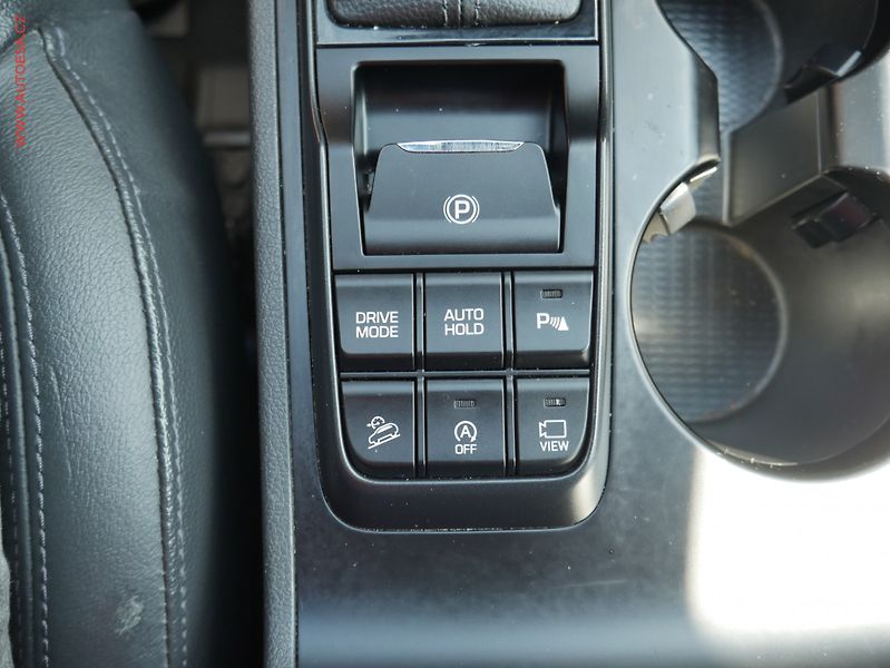 Hyundai Tucson (2018) 1.6 T-GDi 4x4, 1.maj,ČR, AT - fotka 18 z 20