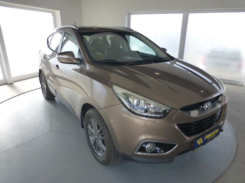 Hyundai ix35 (2015) 2,0i-122KW!!!*4X4*VYHŘ.SED**ČR - fotka 3 z 27
