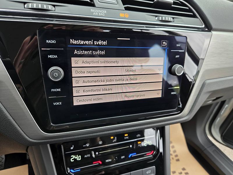 Volkswagen Touran (2026) 1.5 TSI DSG 7míst - fotka 22 z 48