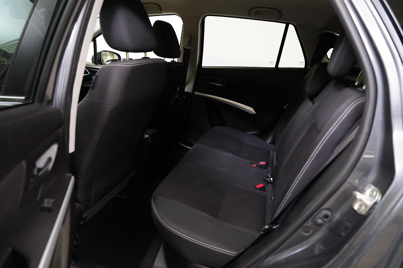 Suzuki SX4 S-Cross - fotka 23 z 25