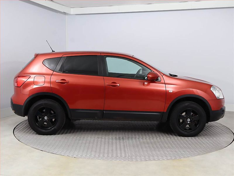 Nissan Qashqai (2009) 1.6, LPG, po STK, Tažné - fotka 6 z 14