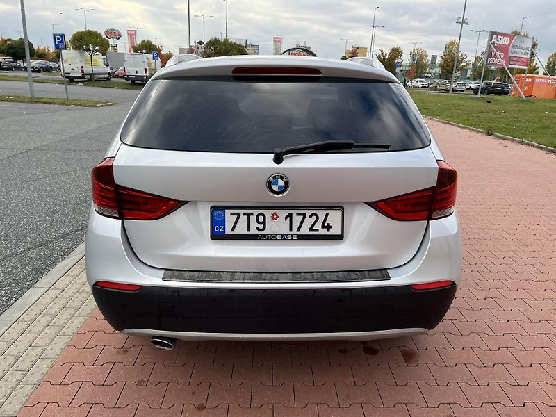 BMW X1 XDRIVE 18D - fotka 23 z 25