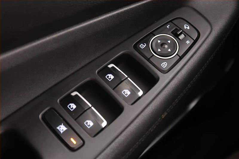 Hyundai Santa Fe (2019) 2.0 CRDi - fotka 16 z 21