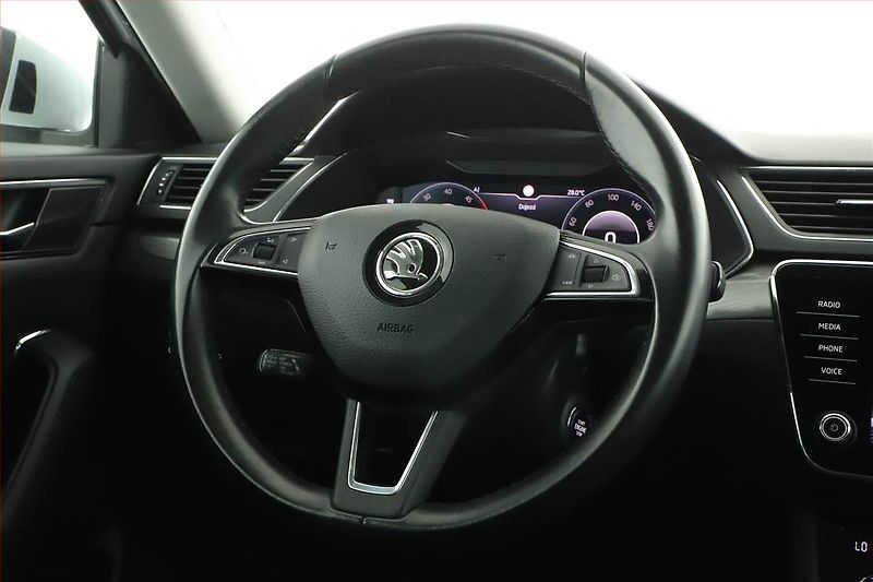 Škoda Superb (2019) Style 2.0 TDI, Automat, Kůže - fotka 8 z 20