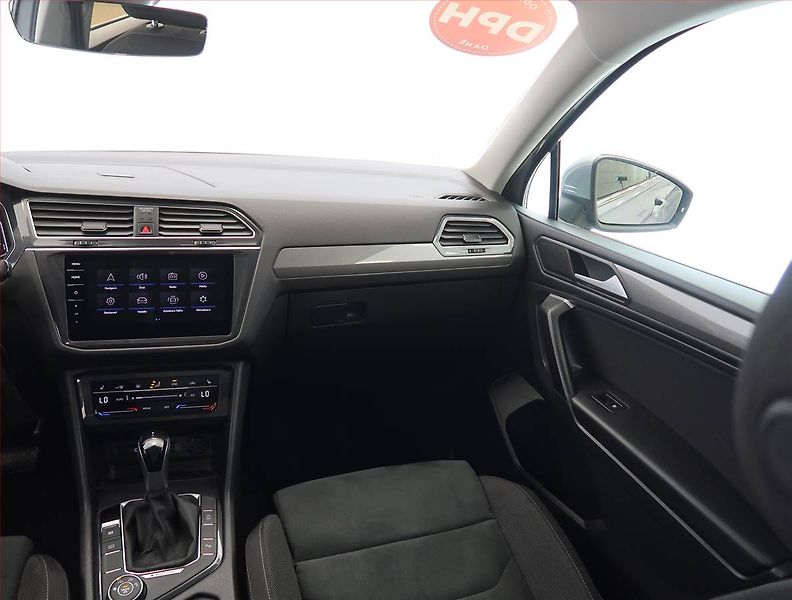 Volkswagen Tiguan Allspace (2022) Life 2.0 TDI, digi klima - fotka 8 z 31