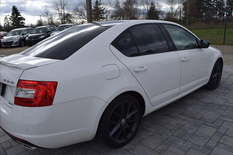 Škoda Octavia 2,0 TDI 135KW RS PO ROZVODECH - fotka 5 z 50