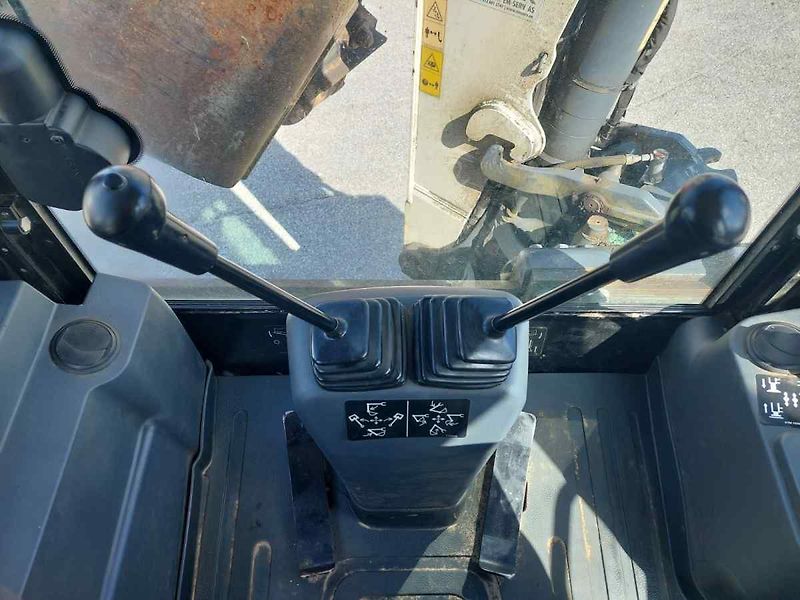 Terex TLB 990 PM - fotka 38 z 40
