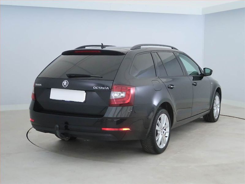 Škoda Octavia (2018) Clever 2.0 TDI, Tempomat - fotka 5 z 15