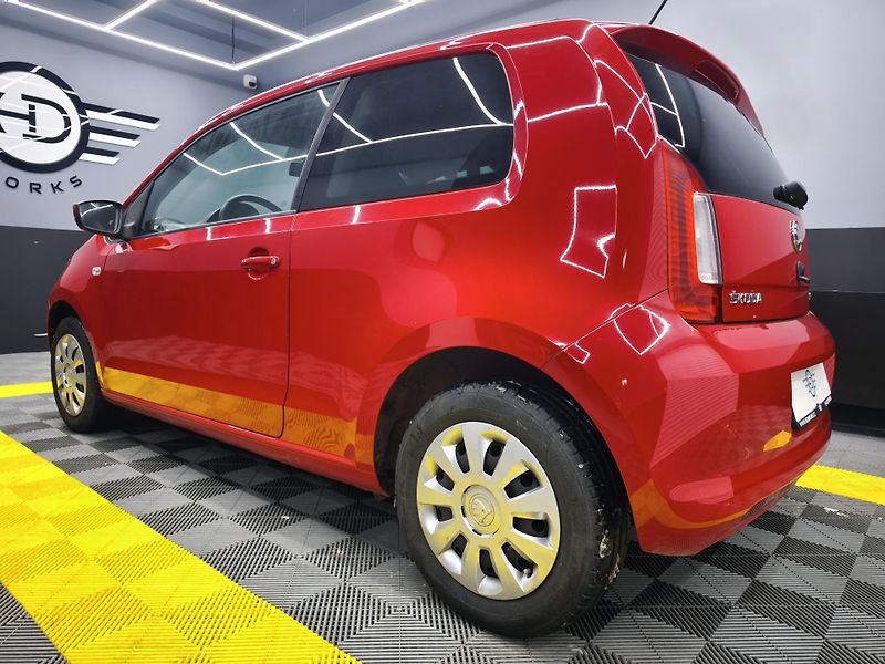 Škoda Citigo (2014) 55kw, výhřev sed., navi, klima - fotka 11 z 23