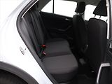 Volkswagen T-Roc 1,5 TSI 110 kW Aut.Klima 1.Maj - náhled 12