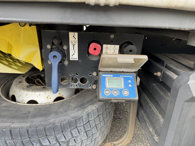 Krone SD (2018) STANDARD*zved.osa*paletový koš - fotka 14 z 25