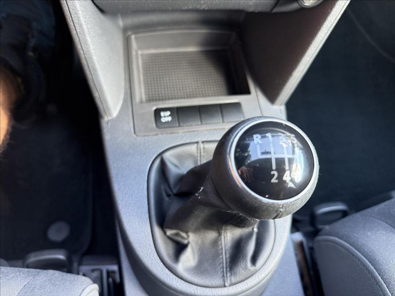 Volkswagen Touran 1,4 TSi Higline - fotka 14 z 29