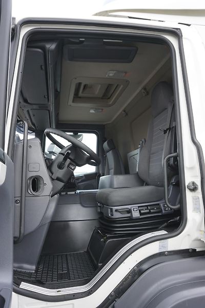 Scania (2015) P 410 / EURO 6 / RETARDER / MA - fotka 7 z 47