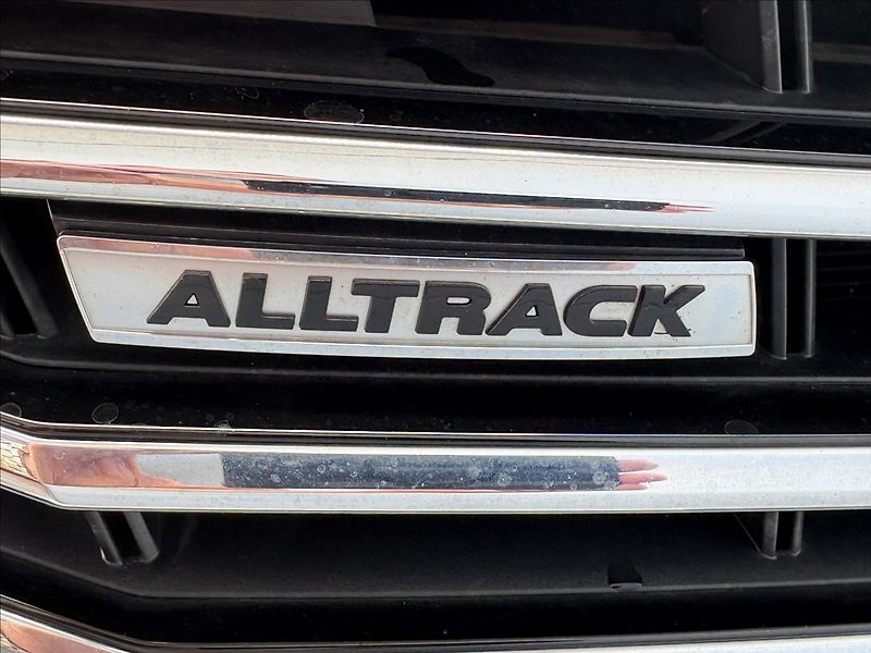 Volkswagen Passat 2,0 TSI 206 KW 4M AUT ALLTRACK - fotka 9 z 36