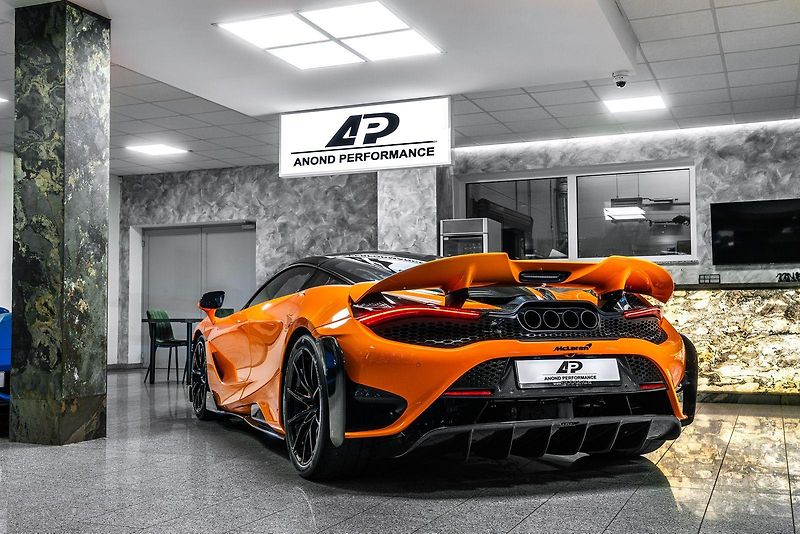 McLaren 765LT LIFT/B&W/MSO/CARBON/BREAKS - fotka 5 z 40