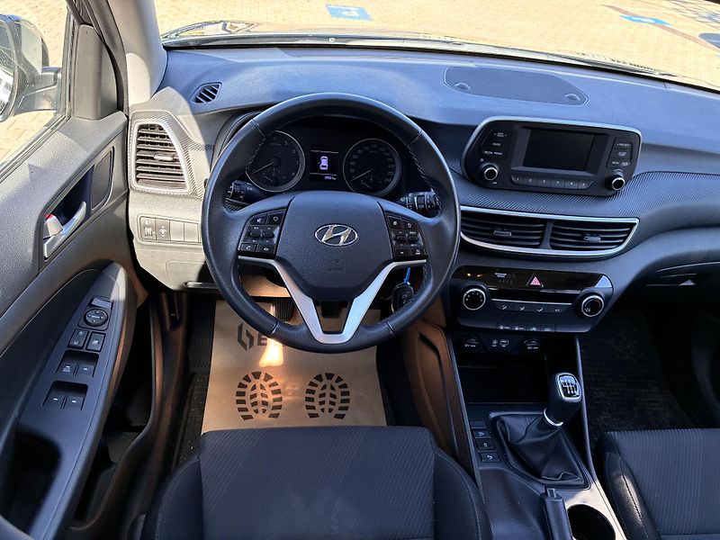 Hyundai Tucson 1.6GDi 97kW KLIMA ČR 1.MAJITEL - fotka 12 z 25