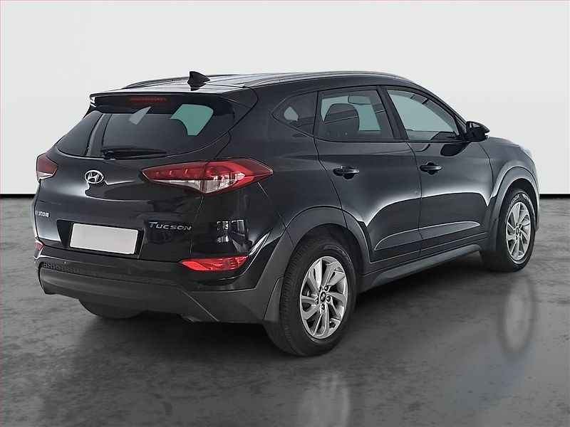 Hyundai Tucson (2017) Comfort 1.7 CRDi, Serv.kniha - fotka 5 z 19