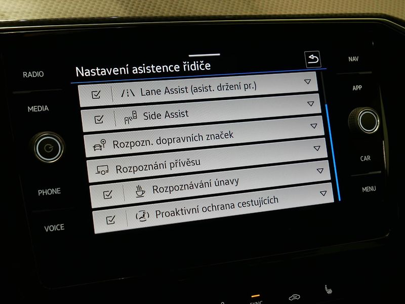 Volkswagen Passat - fotka 23 z 24