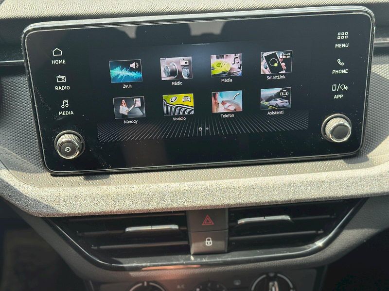 Škoda Scala (2025) Selection 1.0 TSI 85 kW - fotka 15 z 22