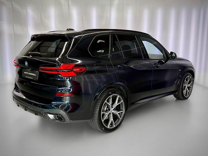 BMW X5 30d xDrive M-SPORT, VZDUCH, PA - fotka 7 z 40