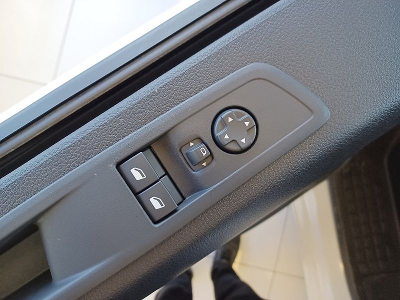 Opel Vivaro (2026) Van L1 (M) 2,2 CDTI 150k MT6 - fotka 13 z 27