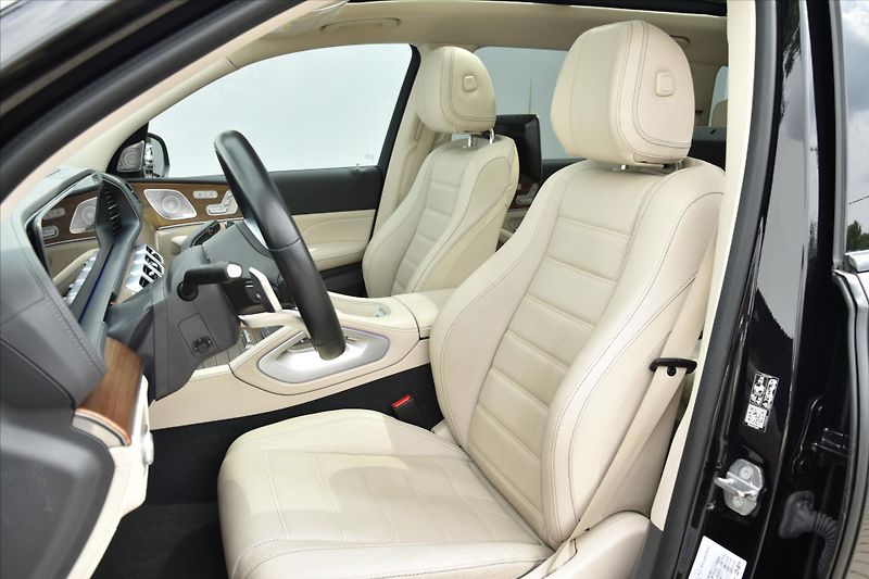 Mercedes-Benz GLS 580 4MATIC AMG 7-MÍST DPH ČR - fotka 10 z 41