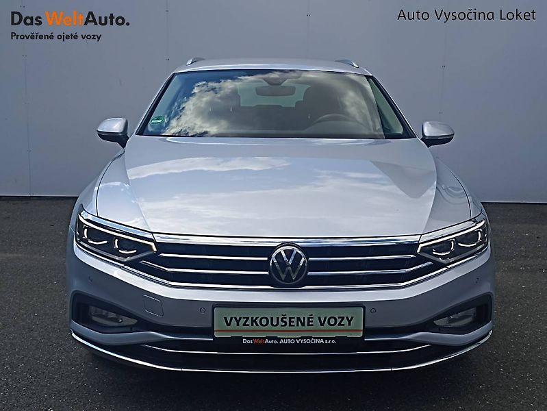 Volkswagen Passat (2023) 2.0 TDI 4x4 147kW Webasto Tažn - fotka 4 z 35