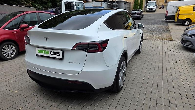 Tesla Model Y (2023) Long Range AWD DE SoH 91,2% - fotka 5 z 40