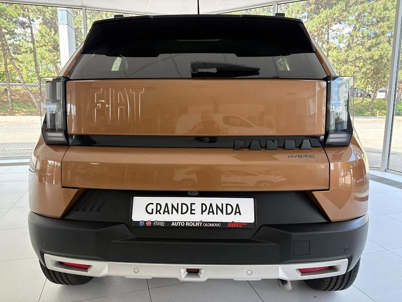 Fiat Grande Panda (2026) La Prima 1.2 Turbo Hybrid 110k - fotka 10 z 12