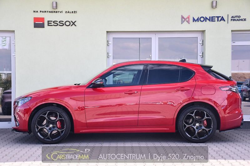 Alfa Romeo Stelvio 2.0T Q4 206KW TRIBUTO ITALIANO - fotka 2 z 50
