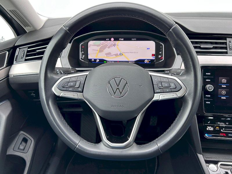 Volkswagen Passat (2022) 2.0 TSI 140kW DSG Elegance - fotka 9 z 35