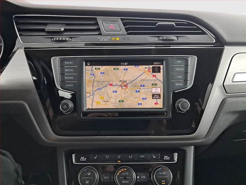 Volkswagen Touran (2016) Highline 1.2 TSI, Serv.kniha - fotka 13 z 19