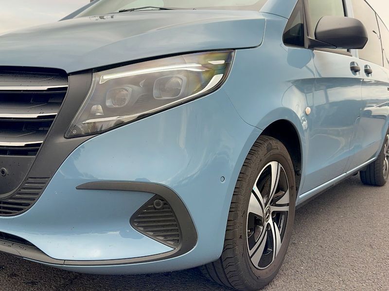 Mercedes-Benz Vito 114 CDI Tourer Select  L RWD - fotka 9 z 35