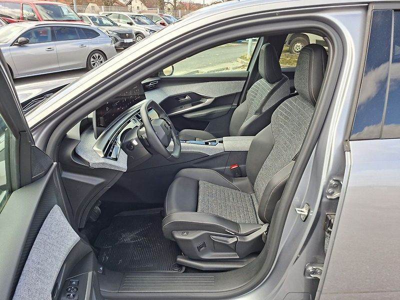 Peugeot 3008 ALLURE HYBRID 145k e-DCS6 - fotka 12 z 29