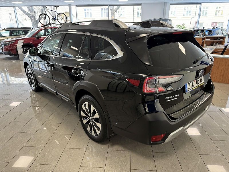 Subaru Outback 2.5i ES Touring, CZ, 1. maj. - fotka 3 z 49