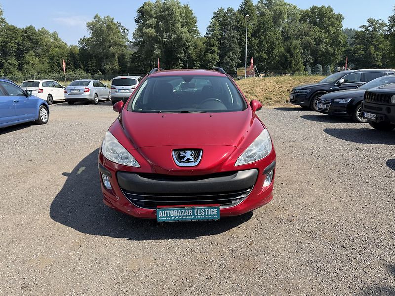 Peugeot 308 1.4i - fotka 2 z 22