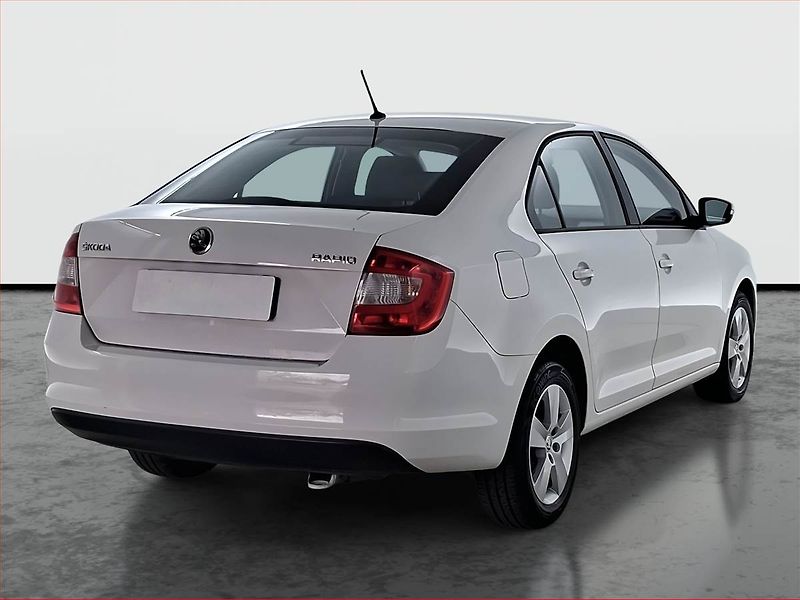 Škoda Rapid (2017) 1.2 TSI, Navi - fotka 5 z 19