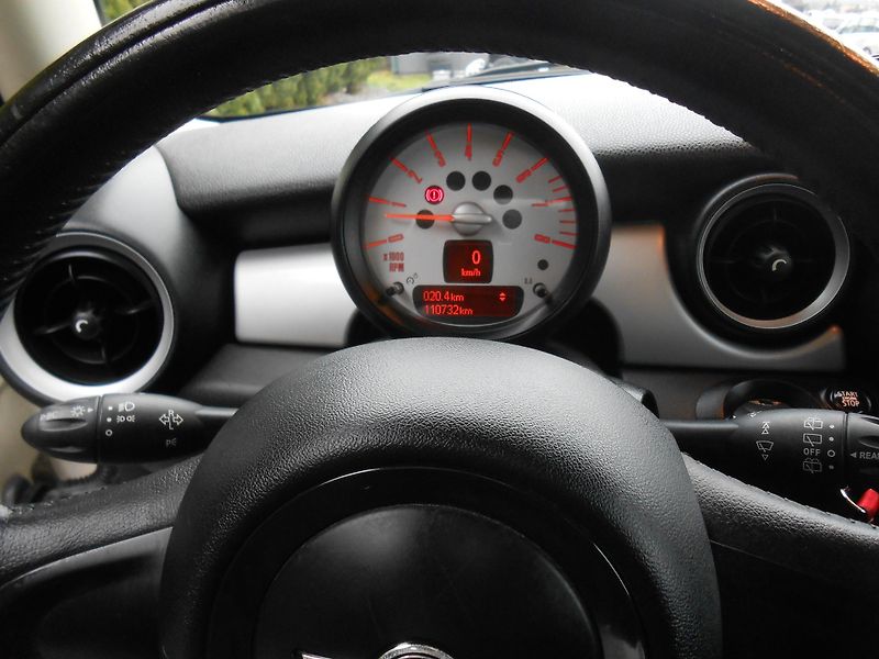Mini One 1.6i, KLIMA,110TKM - fotka 26 z 34