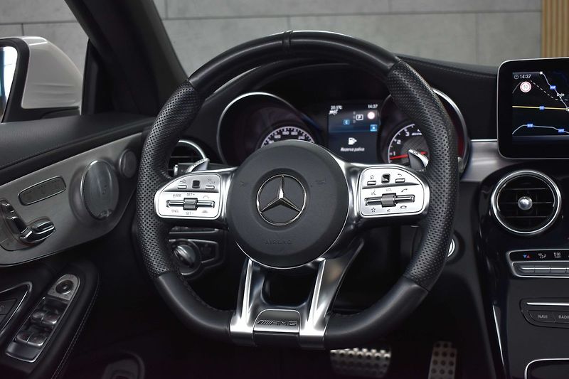 Mercedes-Benz Třídy C C63 AMG V8 BURMESTER*NAPPA*DPH - fotka 22 z 51
