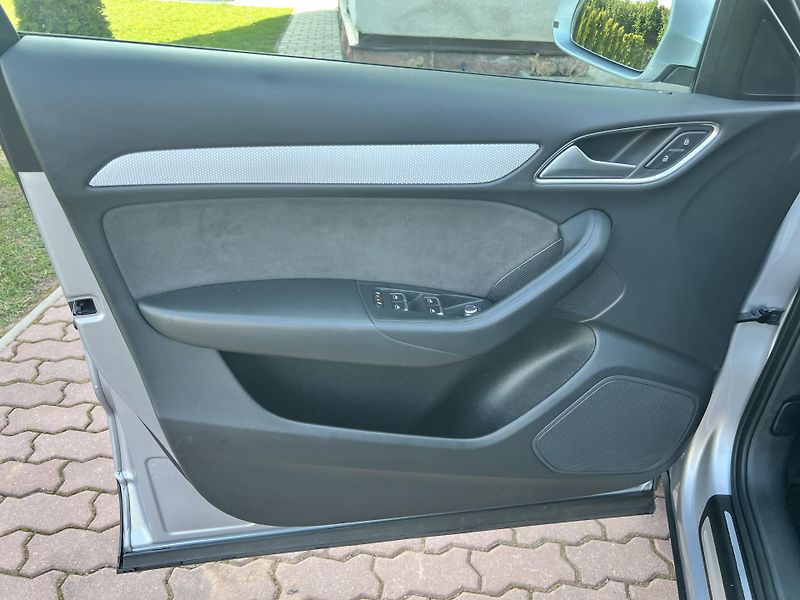 Audi Q3 2.0TDI 110KW,4x4,NAVI,TZ,LED,1 - fotka 13 z 55