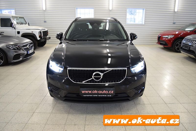 Volvo XC40 T2 MOMENTUM AUTOMAT-DPH - fotka 11 z 50