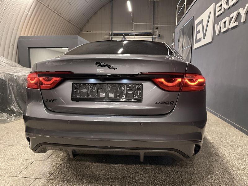 Jaguar XF (2021) 2.0d R-Dynamic, REZERVOVANO - fotka 14 z 56