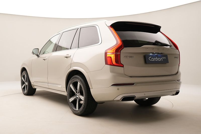 Volvo XC90 D5 AWD INSCRIPTION REZERVACE - fotka 10 z 56
