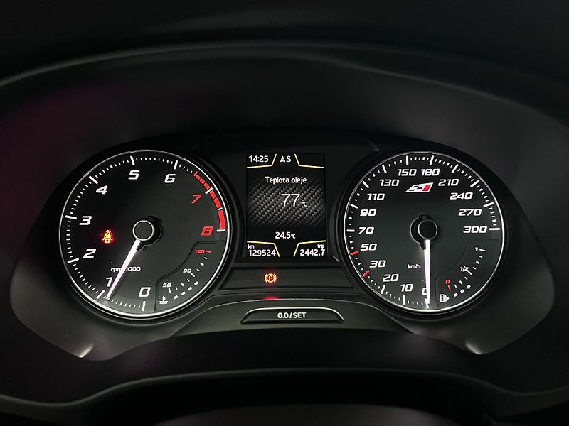 Seat Leon Cupra 300, 221 kW, REZERVACE - fotka 20 z 34